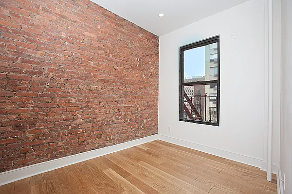 Rented by Bold New York | media 38