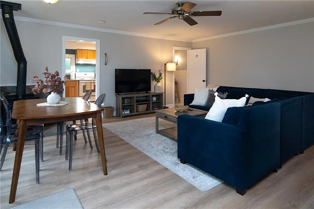 2 bed, 924 sqft, $2,150 — Photo 4