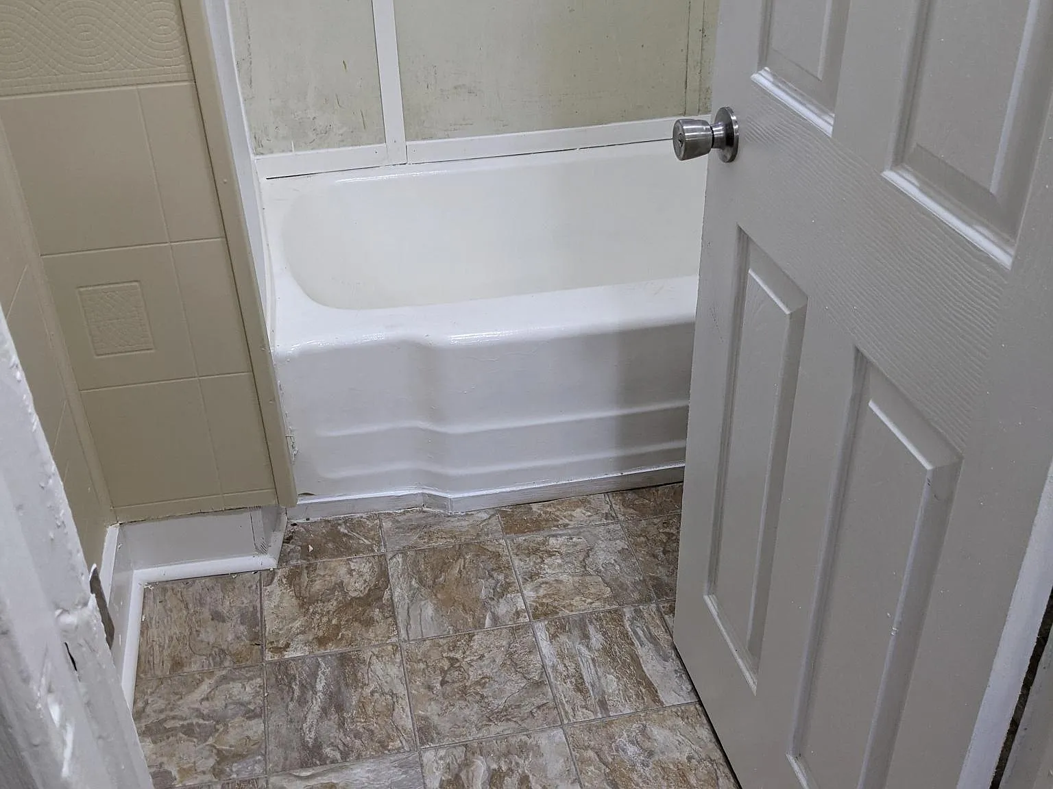 3 bed, 1181 sqft, $1,000 — Photo 4