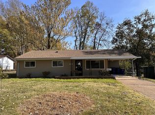 4048 Raton Dr, Saint Louis, MO 63134