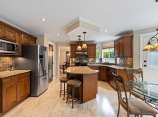 8030 153a St, Surrey, BC V3S 7X7