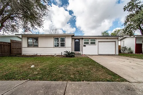 4021 Barnes St Photo 1