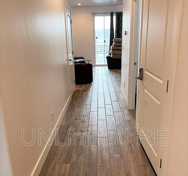 11851 Pegasus Rd — Photo 10