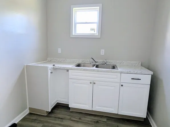 63 W Railroad St APT 1, Newark, OH 43055