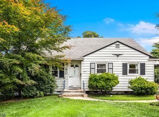 11 Mead Ct, Summit, NJ 07901