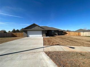 1009 Avalon Ct, Altus, OK 73521