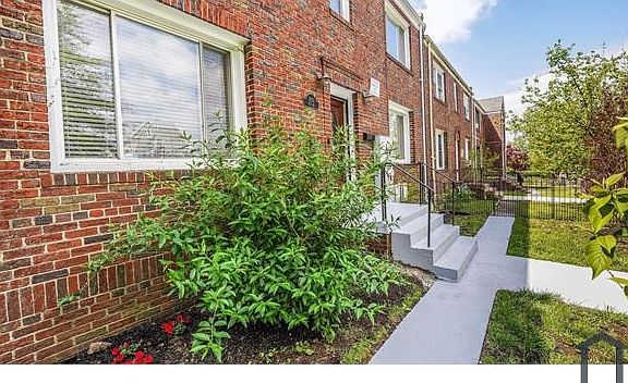 2nd image of 1833 M St NE APT 1