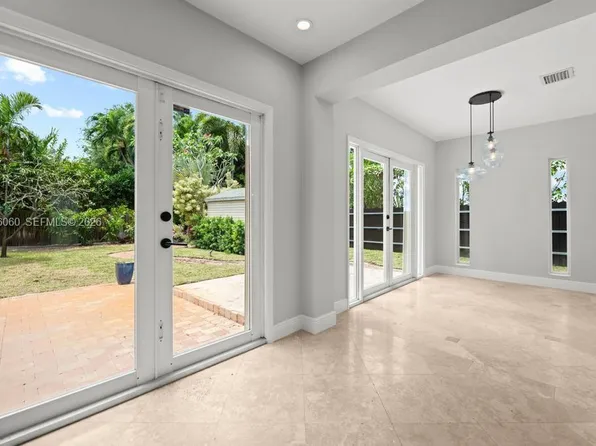 11222 NE 9th Ave, Biscayne Park, FL 33161