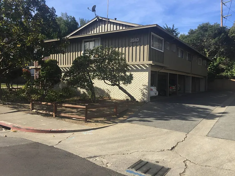 Farm Hill Apartments — Photo 13