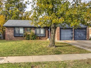 400 S Hickory Pl, Broken Arrow, OK 74012