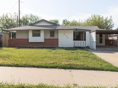 938 NW 5th St, Moore, OK, 73160