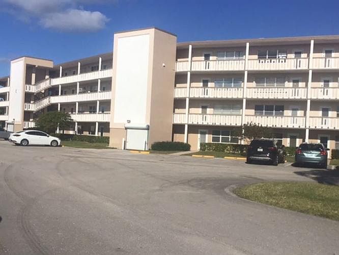1st image of 445 Dover C