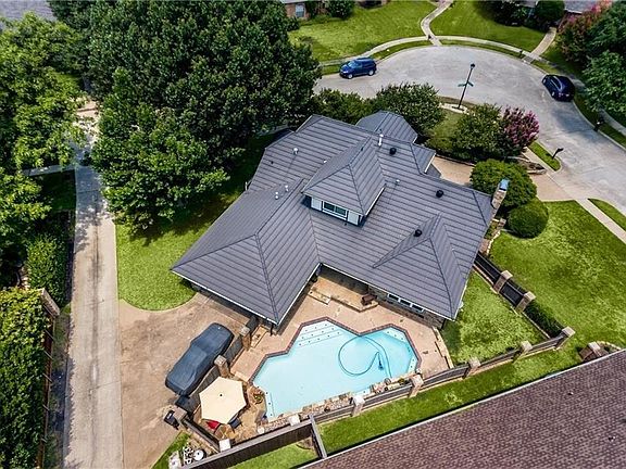 3rd image of 6517 Elkhurst Dr