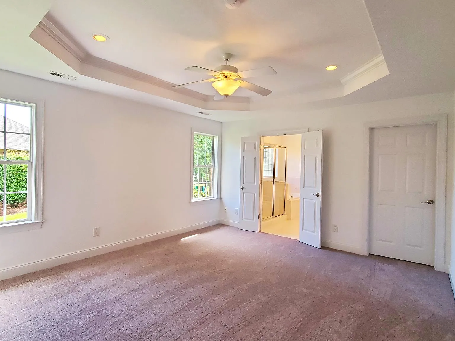 100 Stetten Ct — Photo 4
