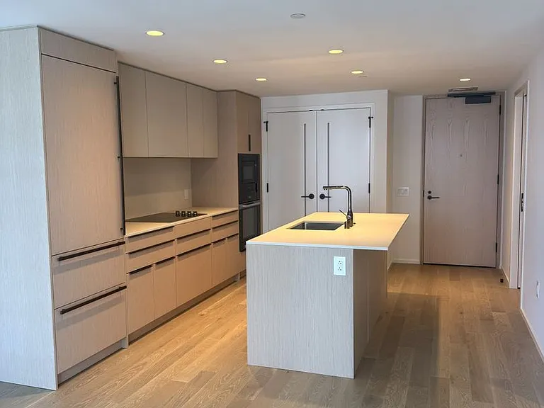 333 Ward Ave #3006 — Photo 4