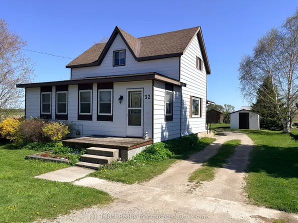 32 Albert St, Ashfield Colborne Wawanosh, ON N0M 1R0