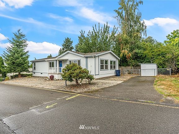 3rd image of 17408 44th Avenue W