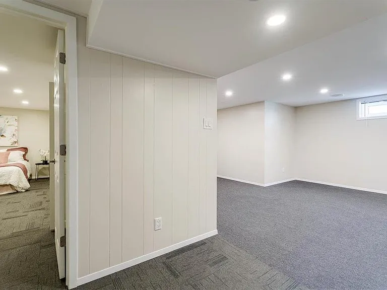 15 Lomond Blvd #15 — Photo 22