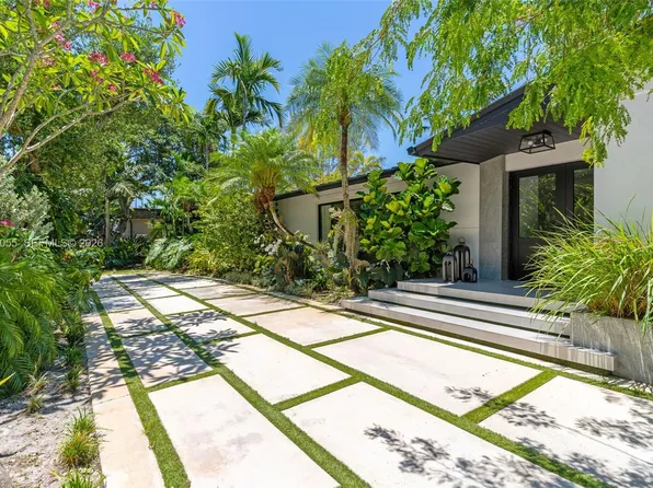 13400 SW 70th Ave, Pinecrest, FL 33156