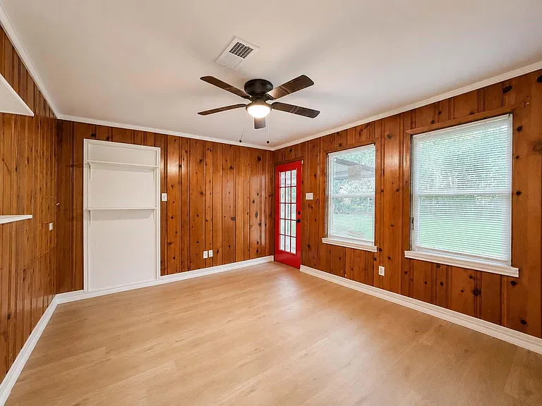 703 Texas Ave — Photo 20