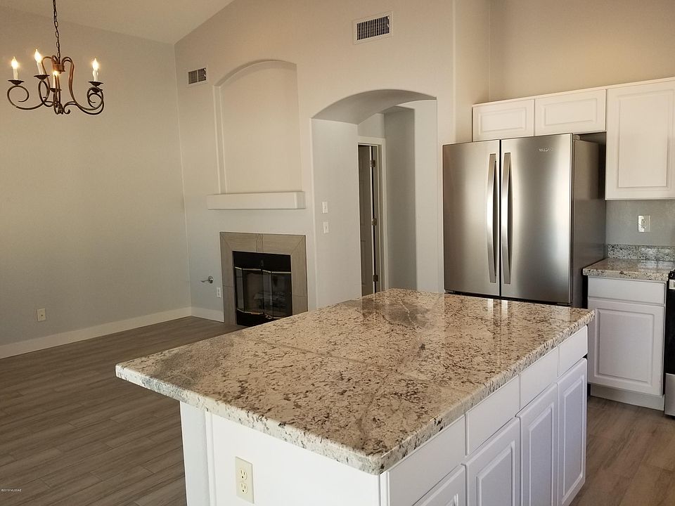 1st image of 2794 W Medallion Dr
