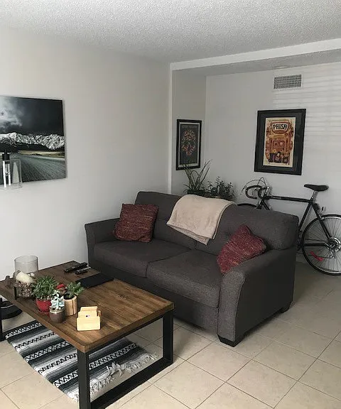 1376 N Oakland Ave #9 — Photo 8
