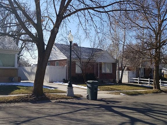 3rd image of 2232 E Hollywood Ave