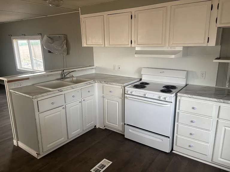 924 Eden Rd #B — Photo 2
