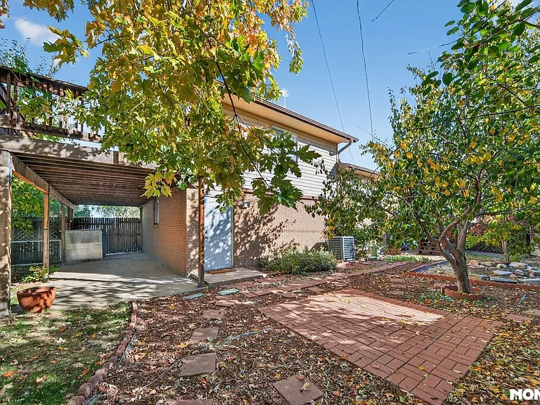 13432 W Alaska Pl — Photo 26