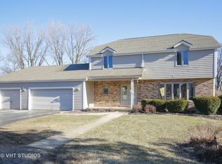 7250 Great Hill Rd, Crystal Lake, IL 60012