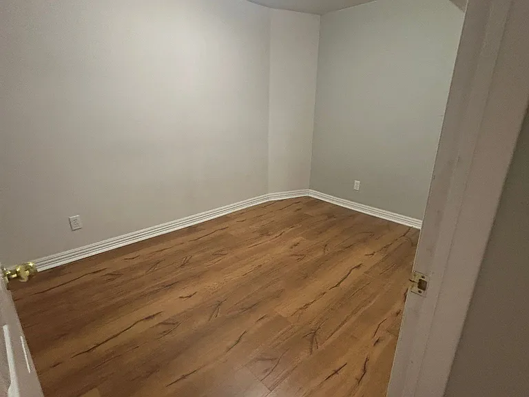 5299 Roadside Way — Photo 11