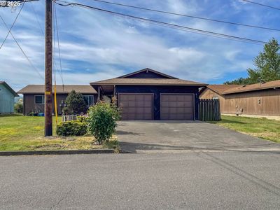 1911 Green Ave, Roseburg, OR, 97471