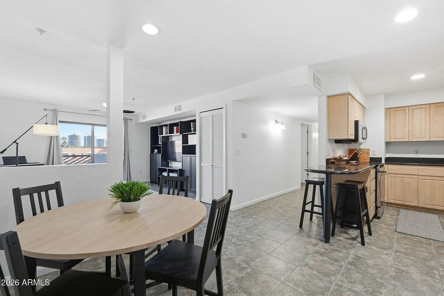 4 bed, 1209 sqft, $2,000 — Photo 1