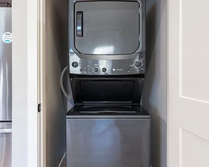 1409 N Washington Ave — Photo 13