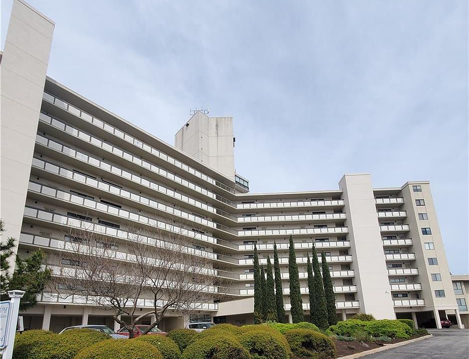 1st image of 2830 Shore Dr APT 501