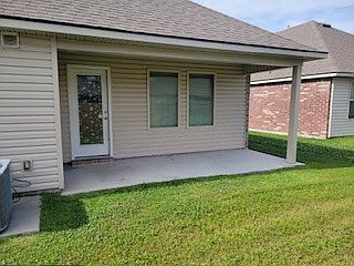 3rd image of 16706 Highland Heights Dr