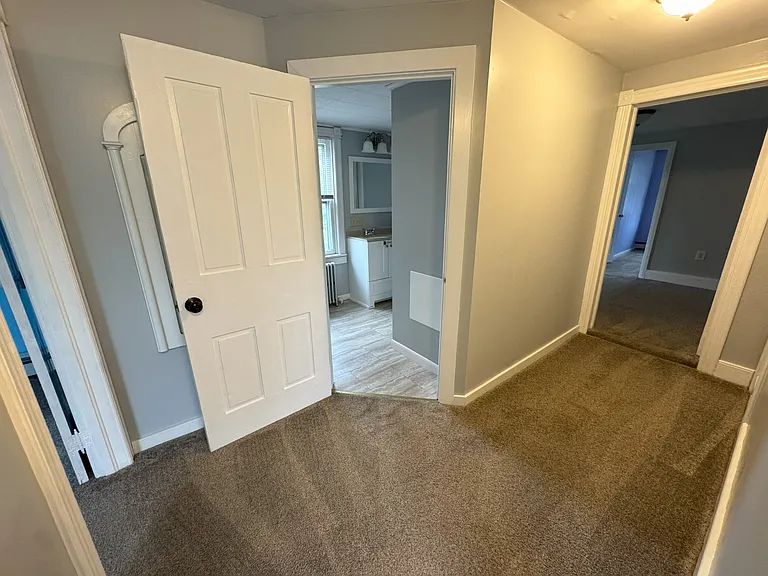 2nd floor foyer