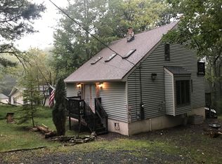 147 Brier Crest Rd, Blakeslee, PA 18610