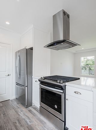 3rd image of 134 S Cordova St #B