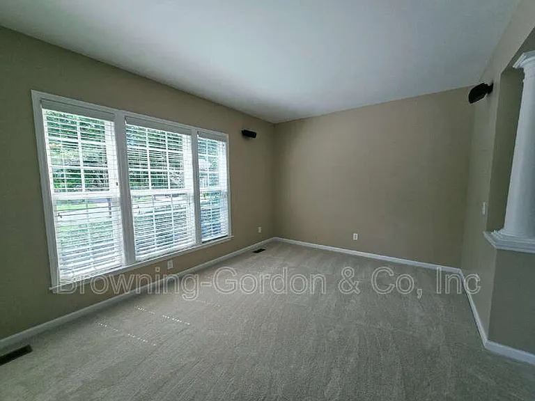 5108 Glencarron Dr — Photo 12