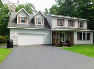 6 Nut Hatch Ln, Morrisonville, NY 12962