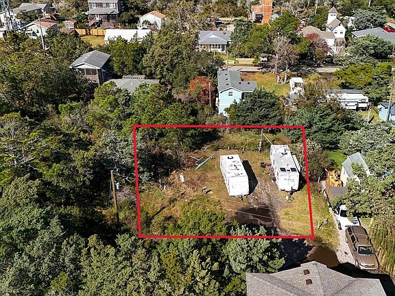 3rd image of 70 Beach Rd #110