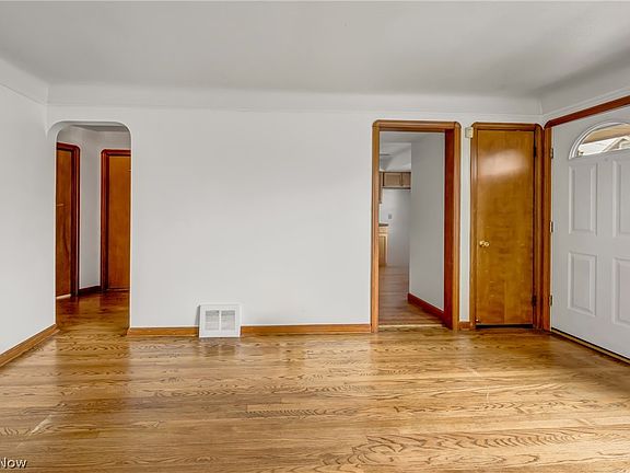 4th image of 4408 Germaine Ave