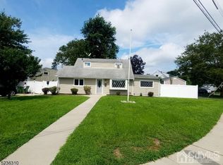 105 McCutcheon Ave, Sayreville, NJ 08872