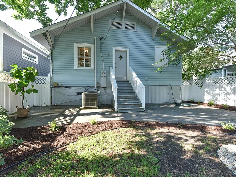1719 Wrightsville Ave — Photo 18