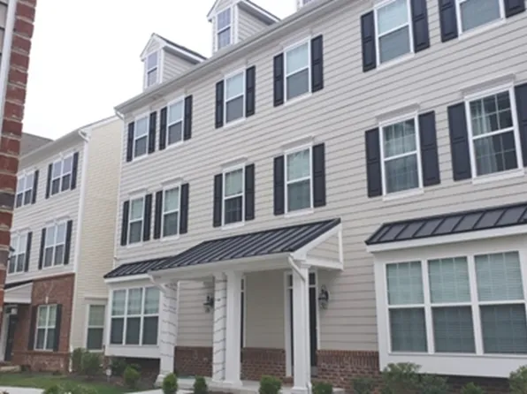 633 McComb Pl, Claymont, DE 19703