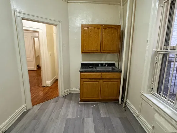 135 Belmont Avenue image 8 of 13