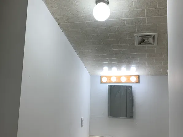 2207 Glen Ct, Richmond, IN 47374