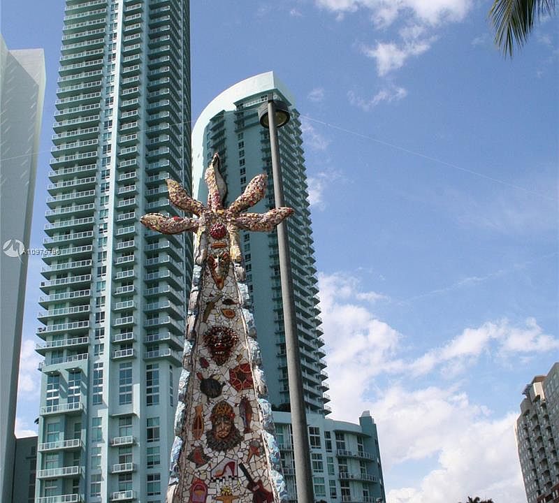 1st image of 1900 N Bayshore Dr APT 1711
