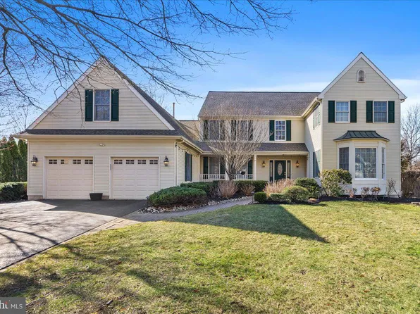 15 Dickens Dr, Princeton Junction, NJ 08550